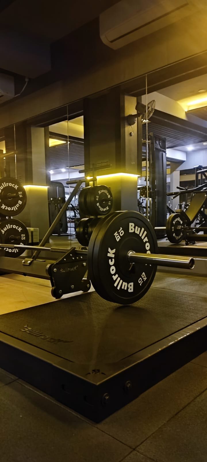 Aura Athletic Images